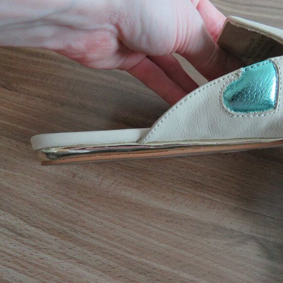 KURT GEIGER Otter Love White Rainbow Heart Flat Mules in Bone Leather Sz US 7 - Picture 13 of 13
